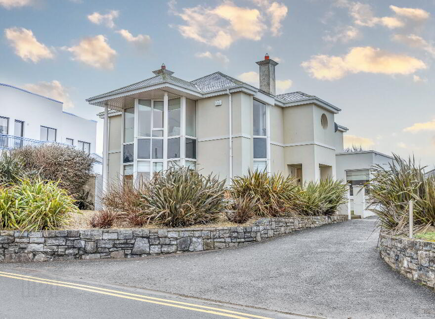 Ballustree, Loughshinny Harbour, Loughshinny, K34VP62