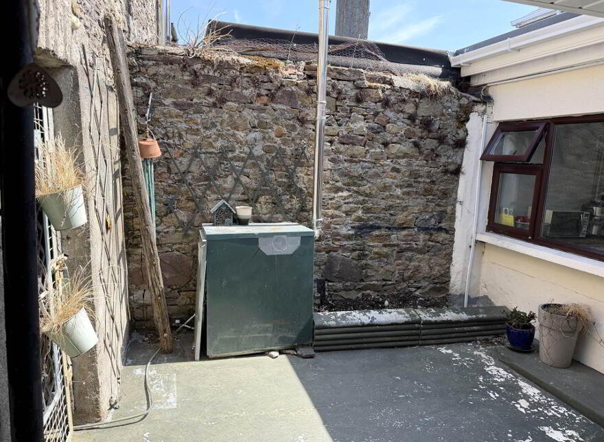 21 Lower Limerick Street, Roscrea, E53EK11