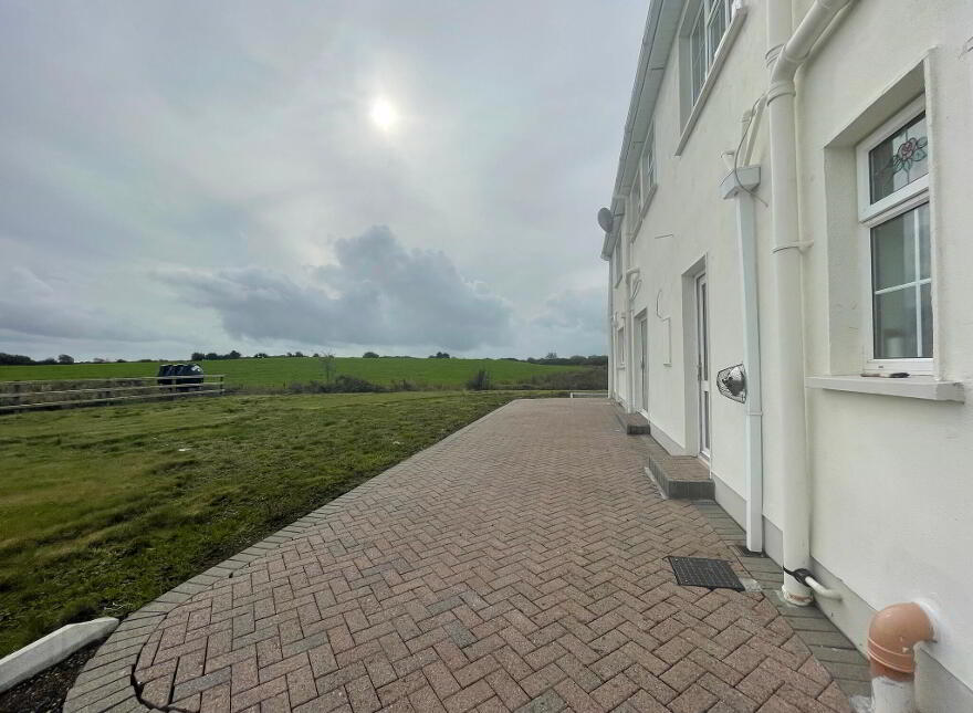 Meelick, Williamstown, F45AV20