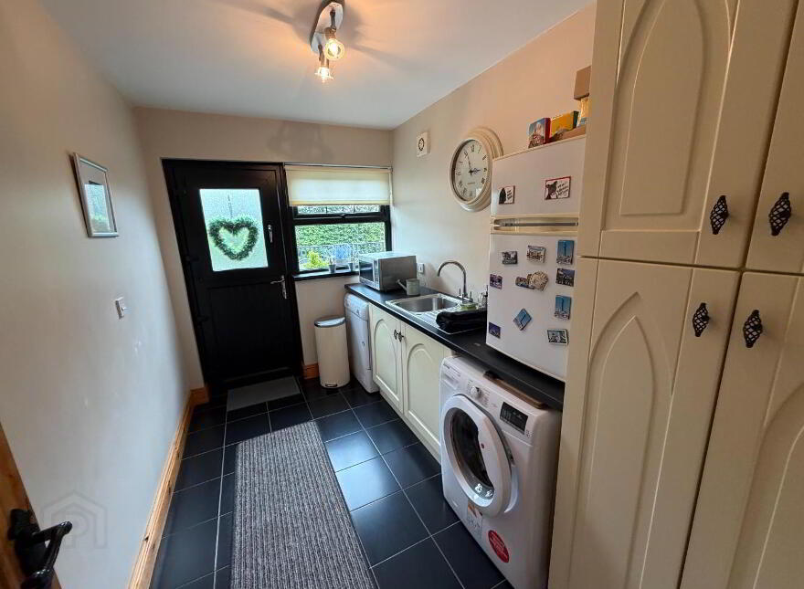 53 Sheskin Rd, Greysteel, Derry, BT47 3BQ