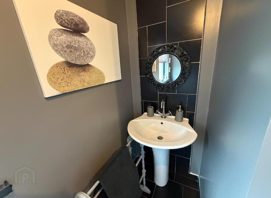 53 Sheskin Rd, Greysteel, Derry, BT47 3BQ