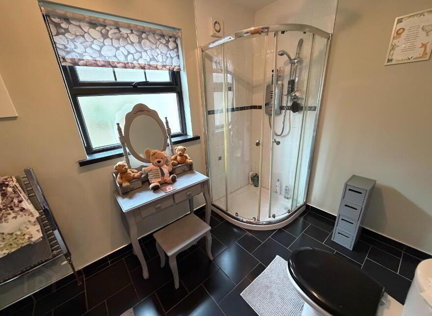 53 Sheskin Rd, Greysteel, Derry, BT47 3BQ