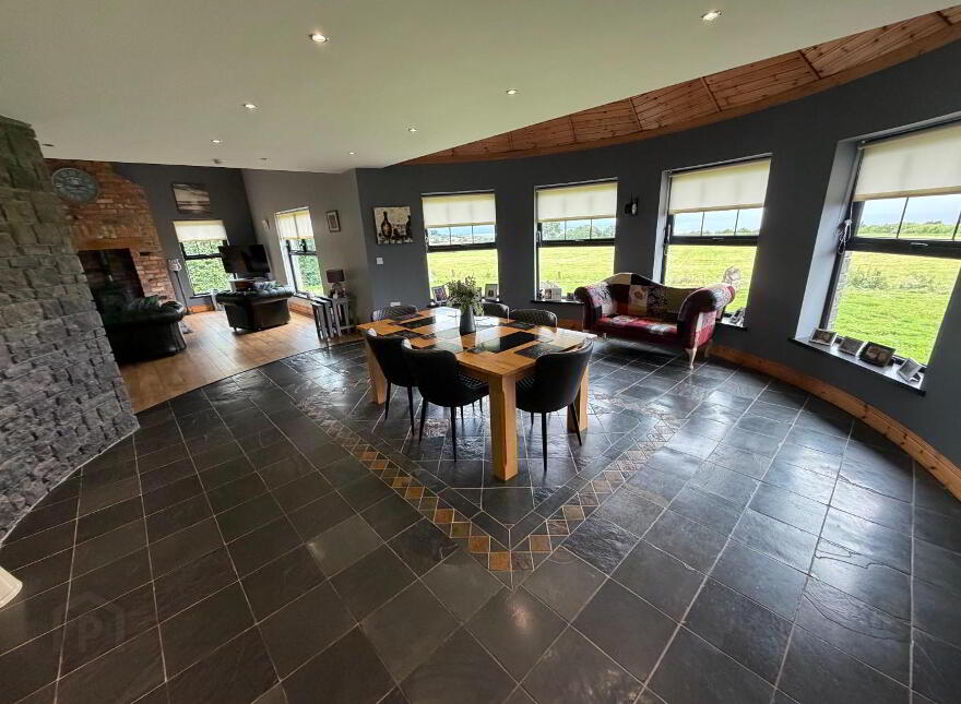 53 Sheskin Rd, Greysteel, Derry, BT47 3BQ