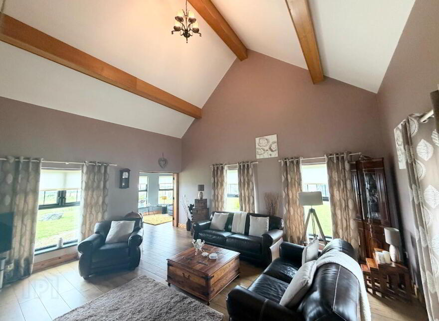 53 Sheskin Rd, Greysteel, Derry, BT47 3BQ