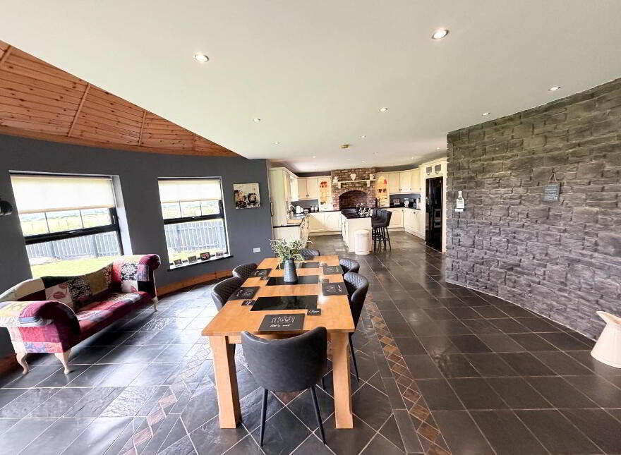 53 Sheskin Rd, Greysteel, Derry, BT47 3BQ