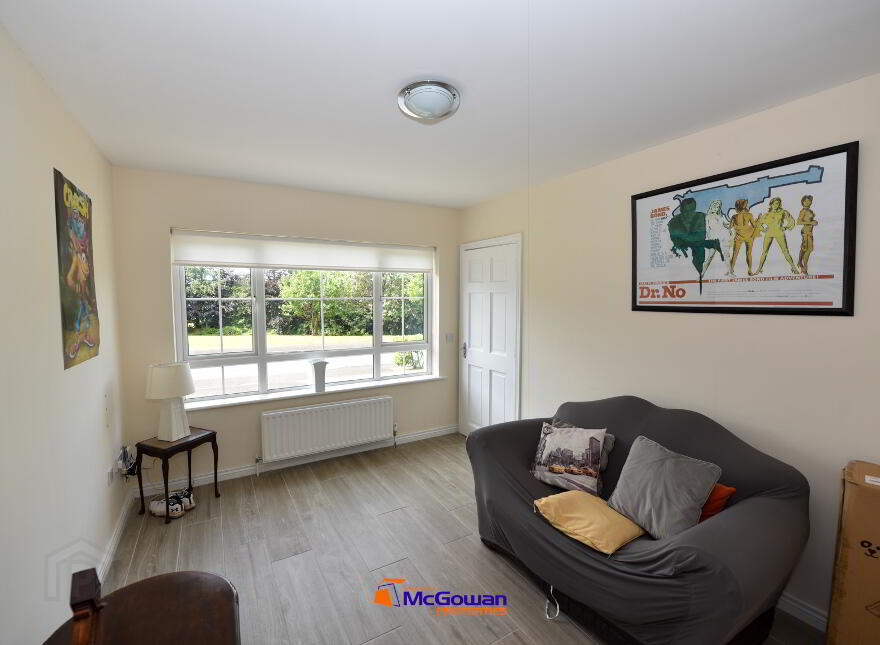 28 Lawnsdale, Navenny, Ballybofey, F3YV61