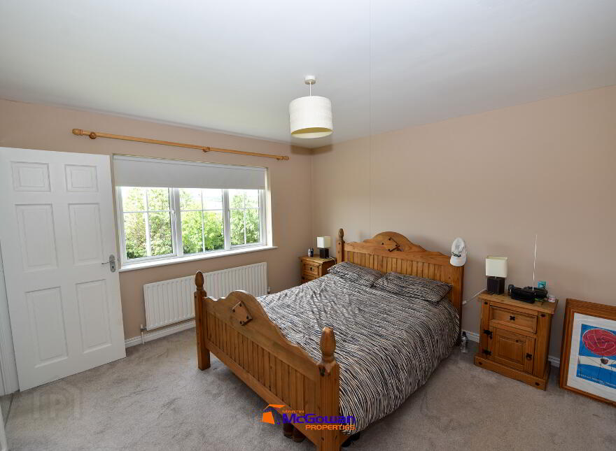 28 Lawnsdale, Navenny, Ballybofey, F3YV61