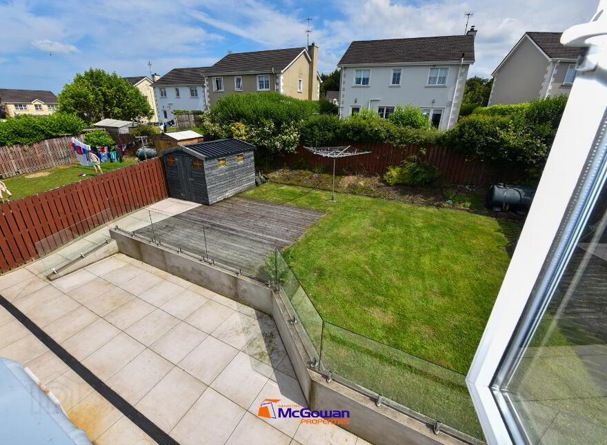 28 Lawnsdale, Navenny, Ballybofey, F3YV61