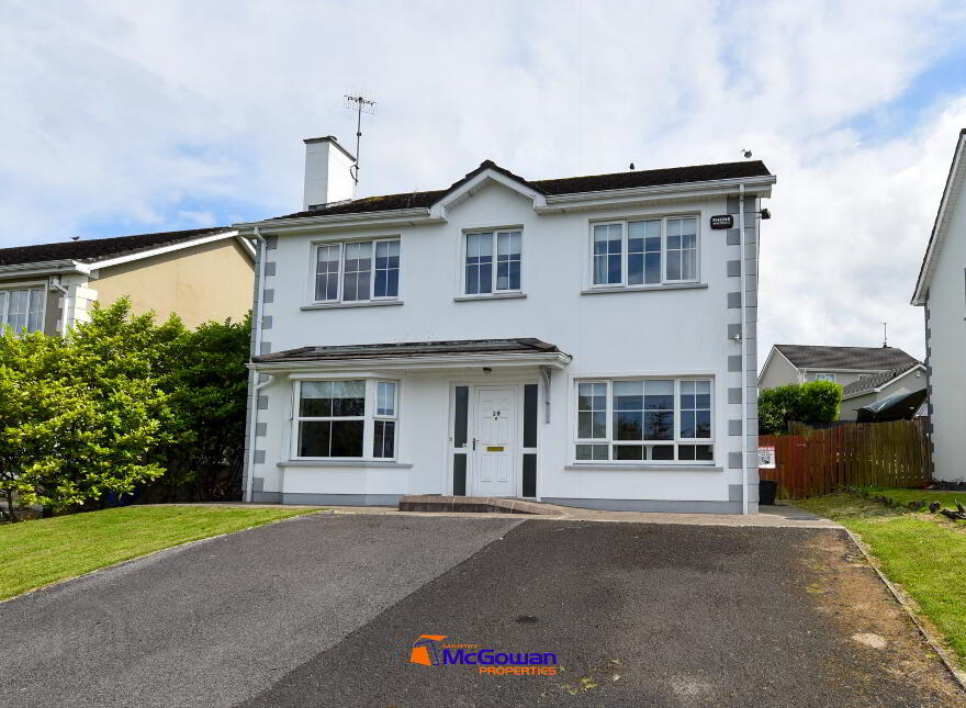 28 Lawnsdale, Navenny, Ballybofey, F3YV61