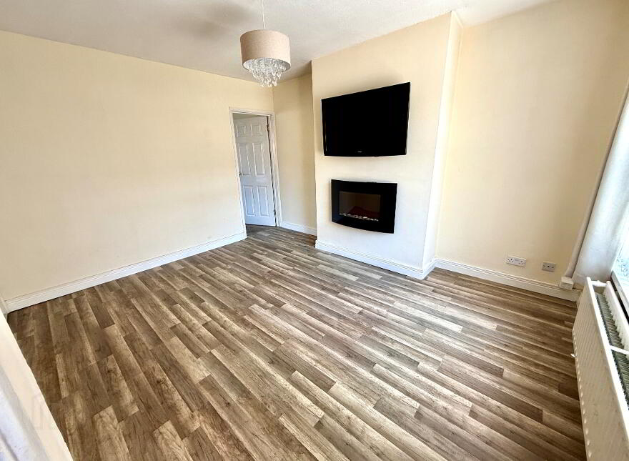 42 Kingsmere Gardens, Kilfennan, L'Derry, BT47 5TR