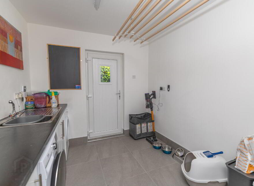 4 Rowley Close, Newcastle, BT33 0UE