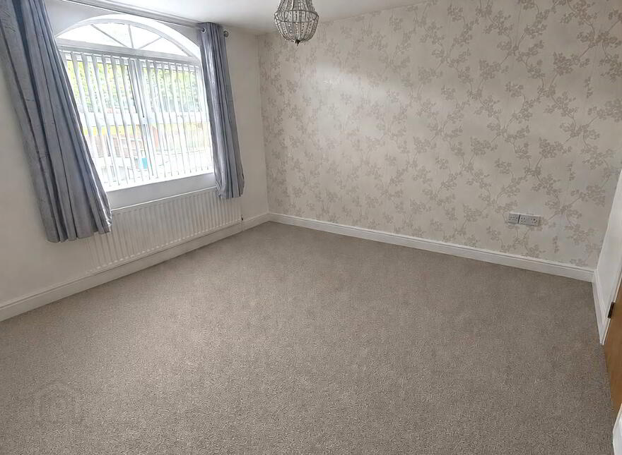 37 Foxhill, Strabane Old Road, Waterside, L'Derry, BT47 2TN