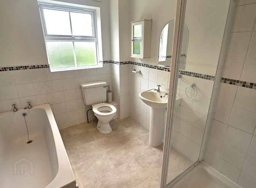 37 Foxhill, Strabane Old Road, Waterside, L'Derry, BT47 2TN