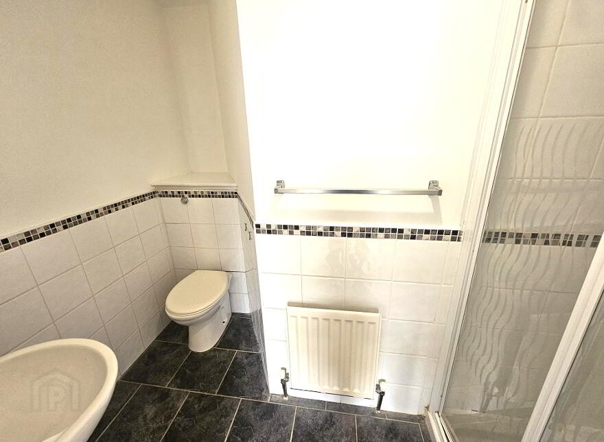 37 Foxhill, Strabane Old Road, Waterside, L'Derry, BT47 2TN
