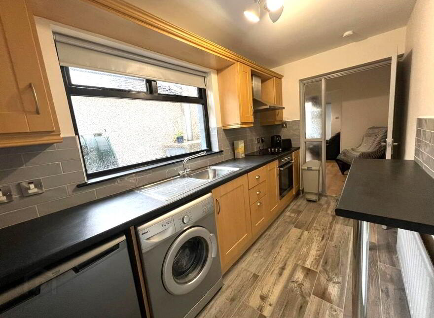 Bonds Street, Waterside, L'Derry, BT47 6EG