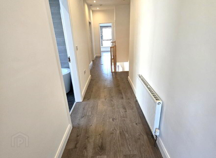 Bonds Street, Waterside, L'Derry, BT47 6EE