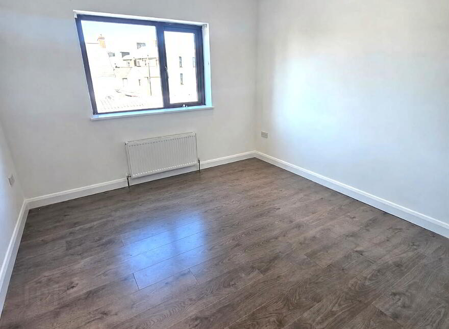 Bonds Street, Waterside, L'Derry, BT47 6EE