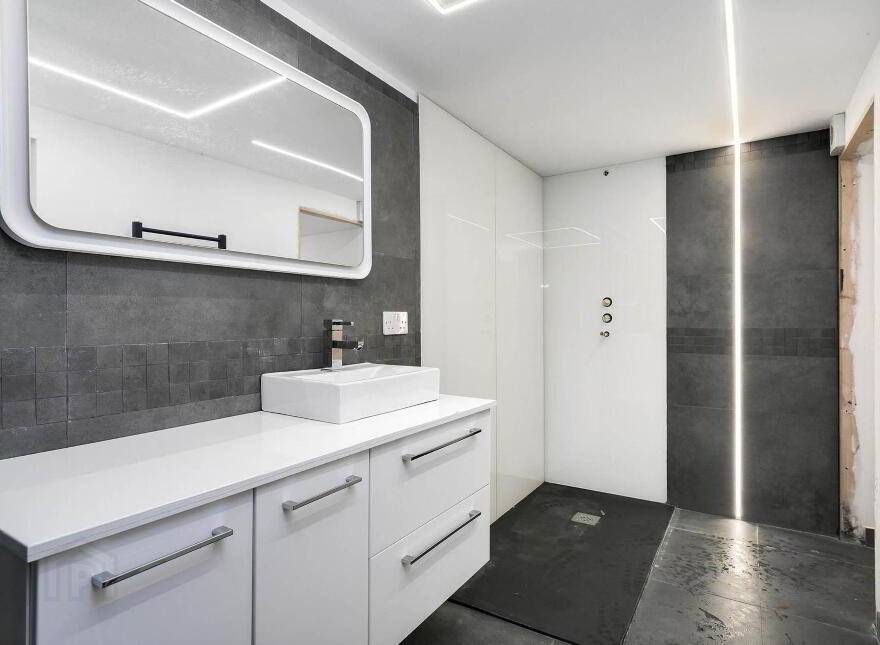 8 Arran Quay, Dublin, D07AYF4