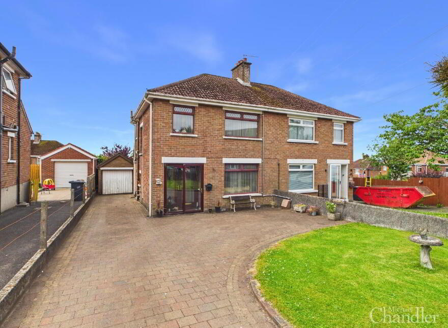 13 Glenholm Crescent, Belfast, BT8 6LT