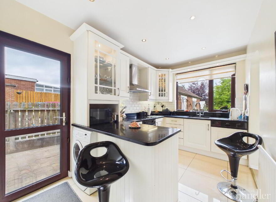 13 Glenholm Crescent, Belfast, BT8 6LT