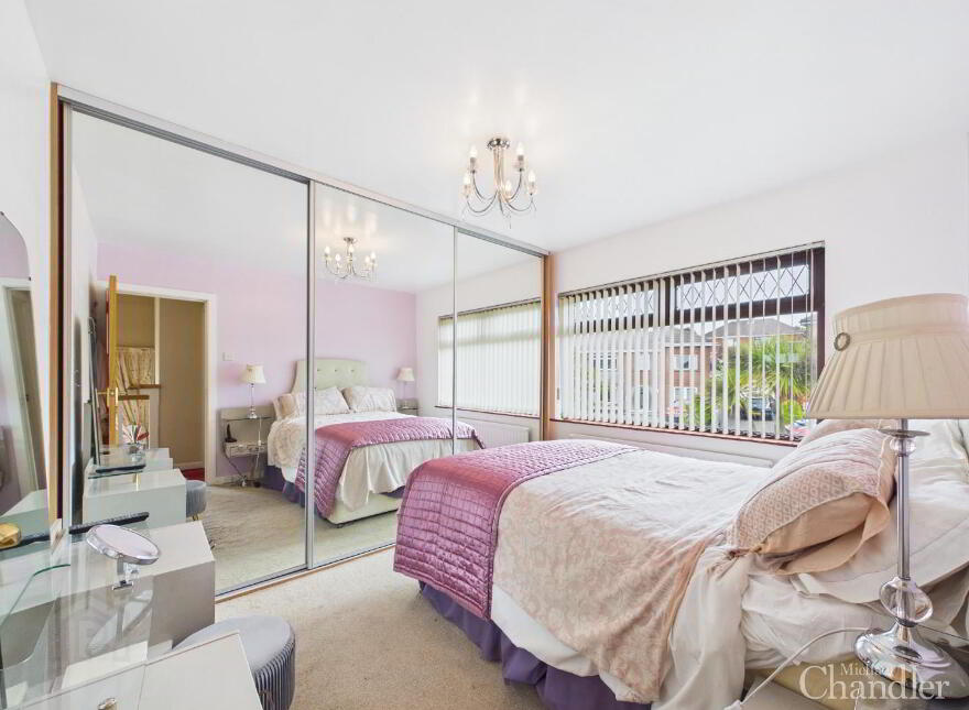 13 Glenholm Crescent, Belfast, BT8 6LT