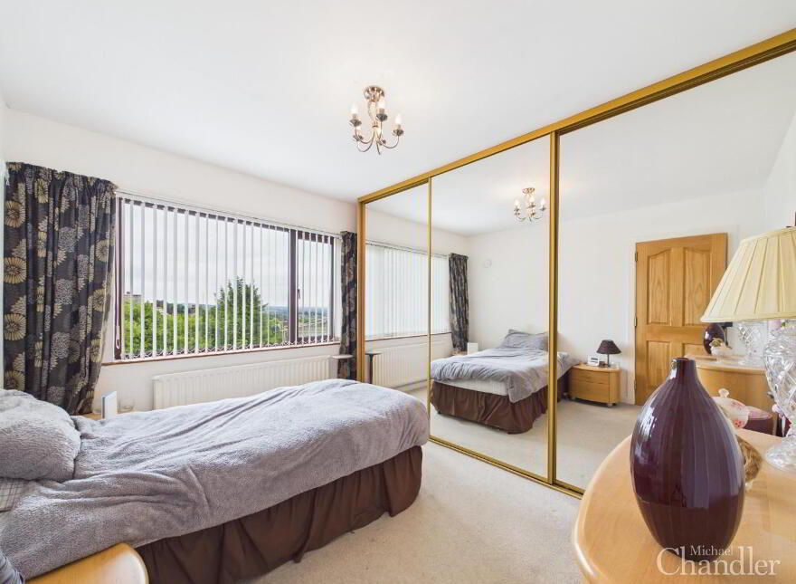 13 Glenholm Crescent, Belfast, BT8 6LT