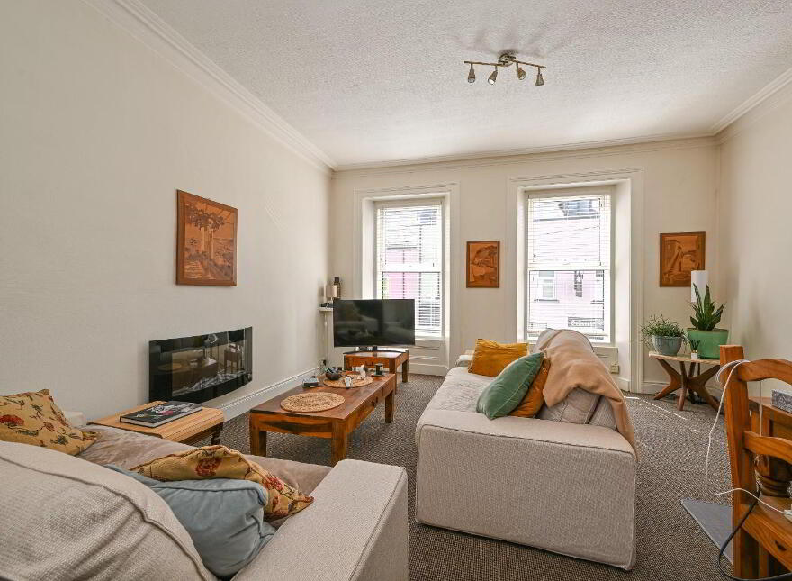 32 &32a Grays Hill, Bangor, BT20 3BB