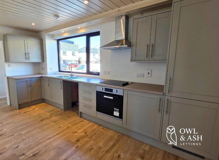 2 Creeve Place, Lisburn, BT28 1UT