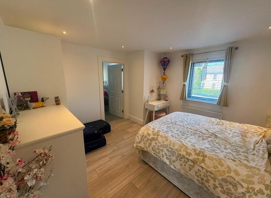 Apt 3, 2 The Tides, Carrickfergus, BT38 8GN