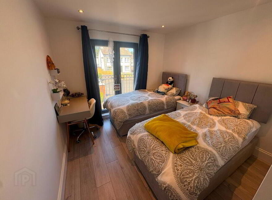 Apt 3, 2 The Tides, Carrickfergus, BT38 8GN