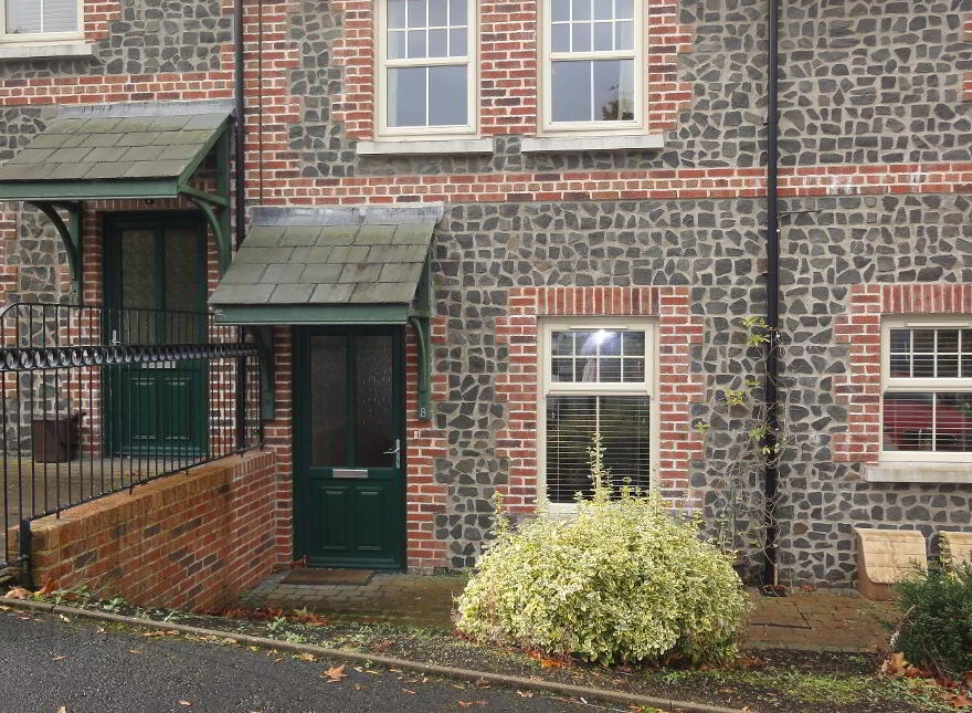Hawthorn Grove, Strabane, BT82 8FF photo
