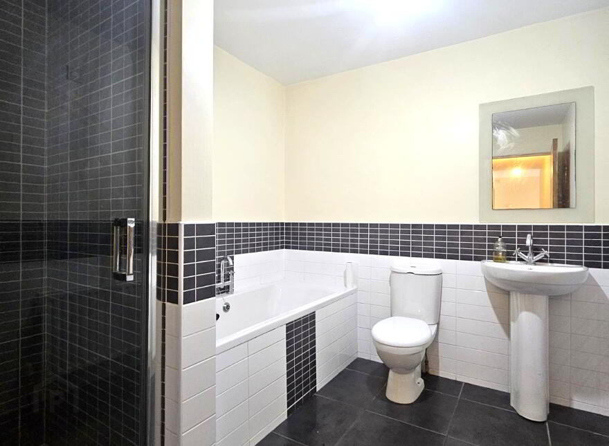 Hawthorn Grove, Strabane, BT82 8FF