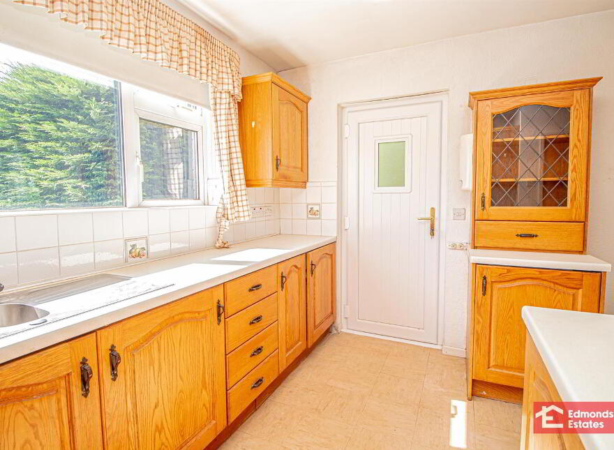 18 Long Common, Ballymena, BT42 2NU