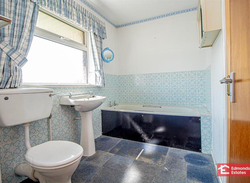 18 Long Common, Ballymena, BT42 2NU