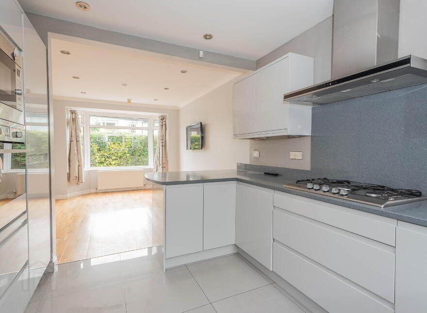 1 Fairway Avenue, Belfast, BT9 5NL