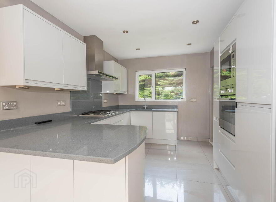 1 Fairway Avenue, Belfast, BT9 5NL