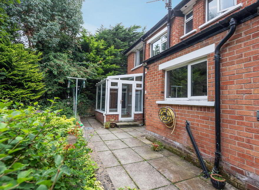 1 Fairway Avenue, Belfast, BT9 5NL