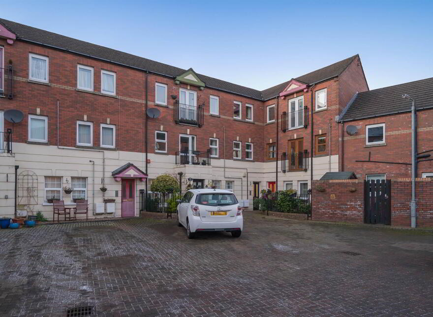 22 Ferndale Court, Lisburn Road, Belfast, BT9 7EE