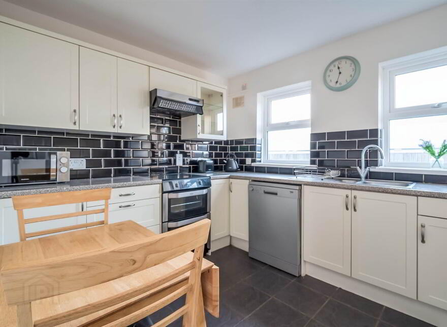 22 Ferndale Court, Lisburn Road, Belfast, BT9 7EE