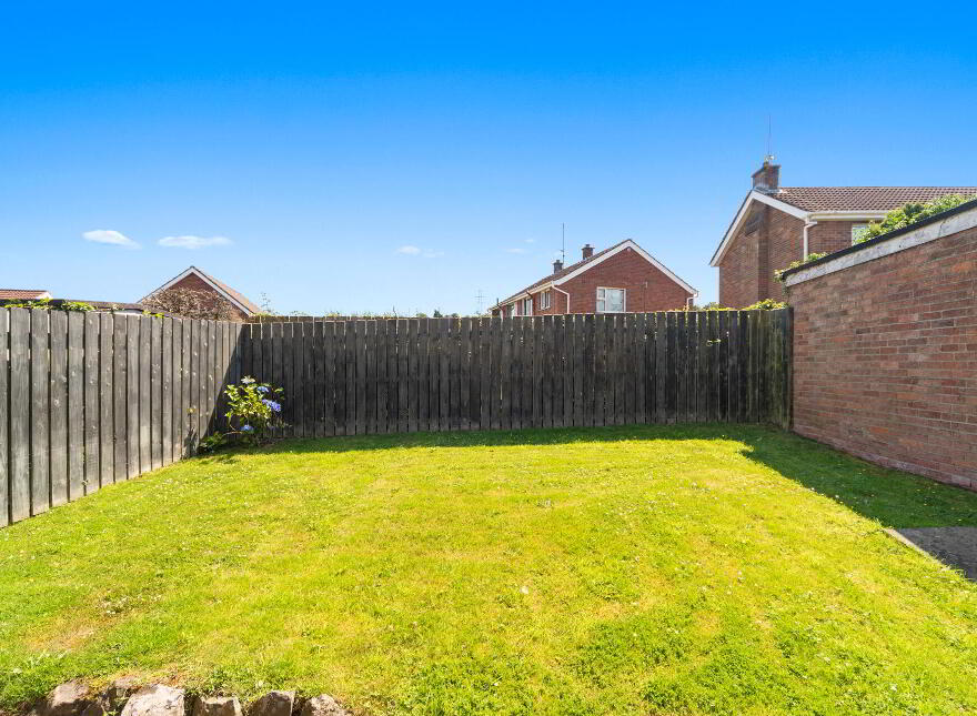 16 Woodbreda Avenue, Belfast, BT8 7JJ