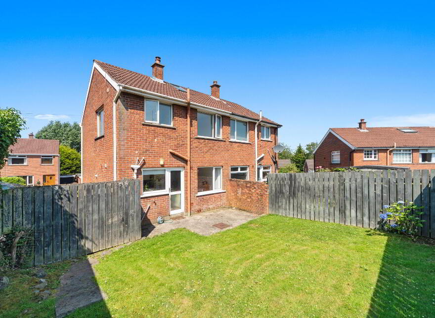 16 Woodbreda Avenue, Belfast, BT8 7JJ