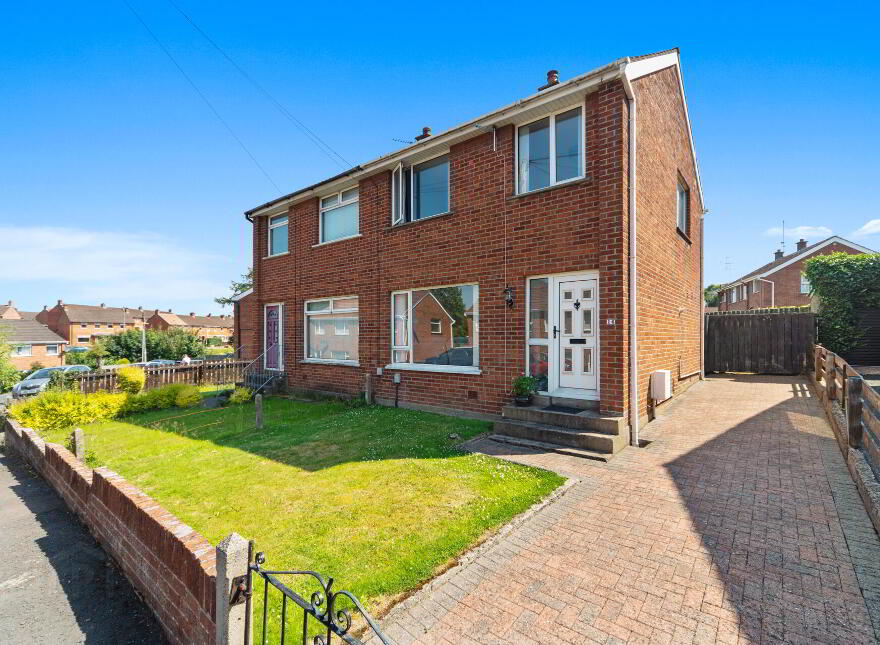 16 Woodbreda Avenue, Belfast, BT8 7JJ