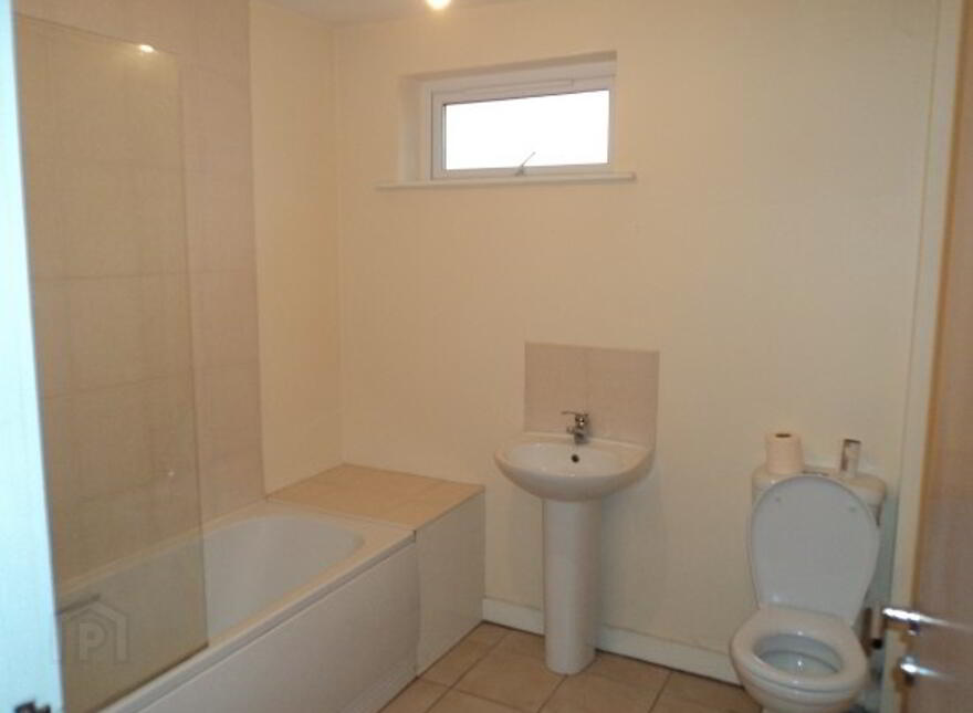 10 Merrion Hall, 71 Ulsterville Avenue, Belfast, BT9 7AT