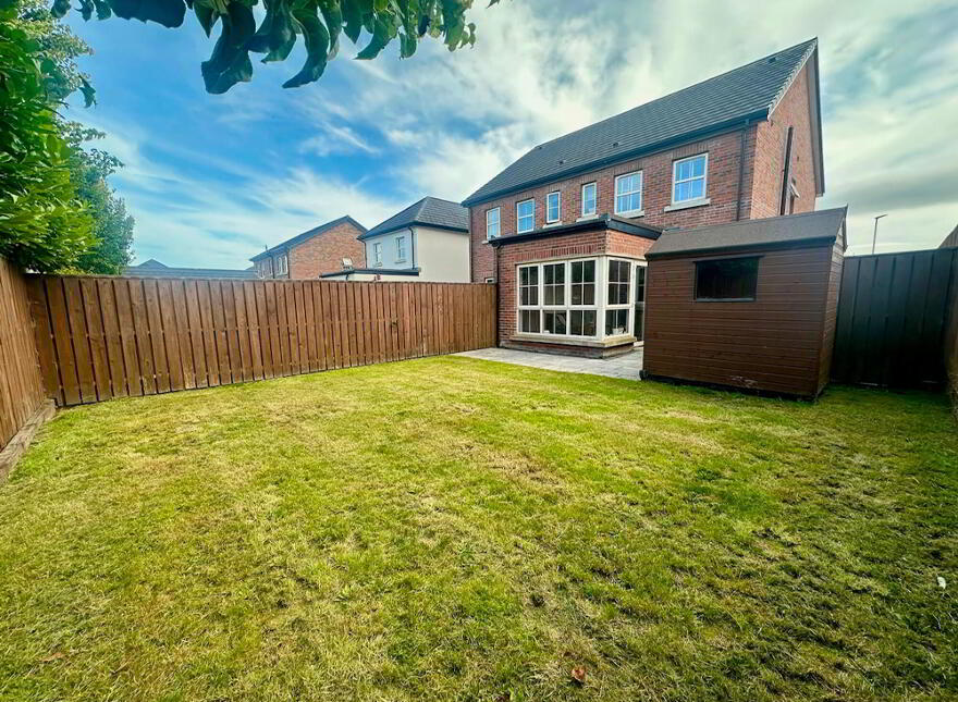 10 Helens Wood Lane, Bangor, BT19 1GE