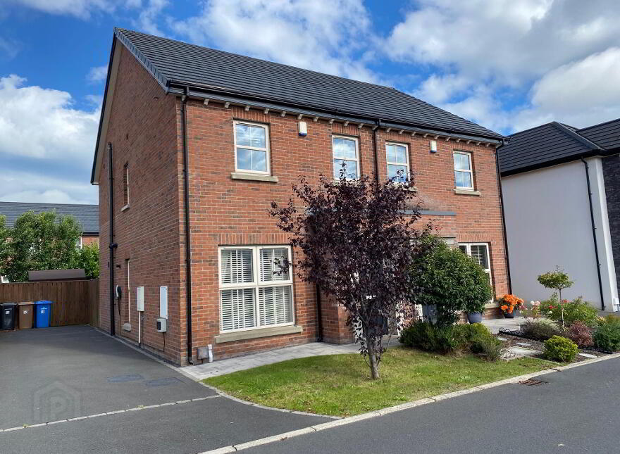 10 Helens Wood Lane, Bangor, BT19 1GE