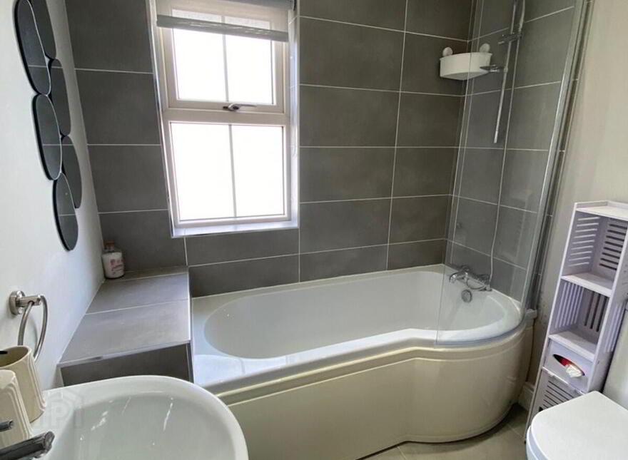 10 Helens Wood Lane, Bangor, BT19 1GE
