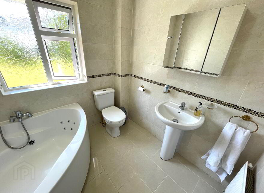 17 Rosscolban Court, Kesh, BT93 1UL
