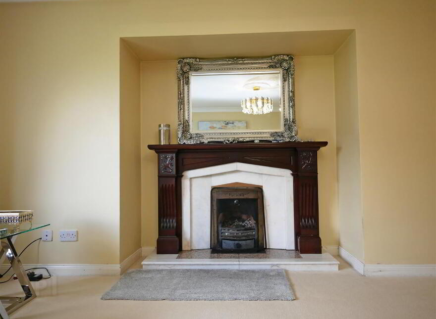 24 Baronscourt Avenue, Saintfield Road, Carryduff, Belfast, BT8 8BG