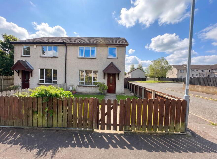 6 Laurel Park, Dunmurry, Belfast, BT17 0DP photo