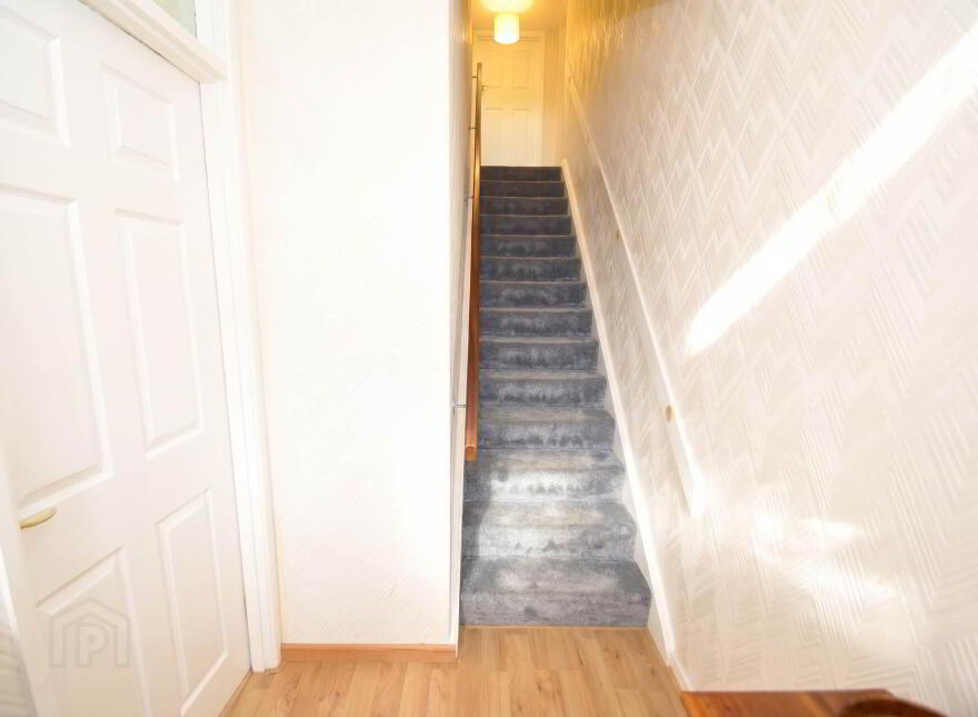 6 Laurel Park, Dunmurry, Belfast, BT17 0DP